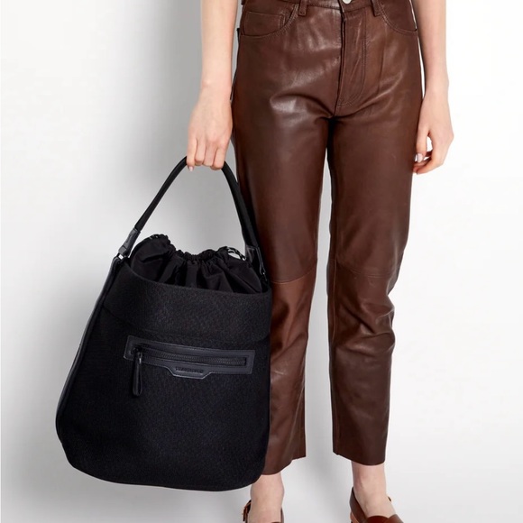 Transience Swing Bag - Black Mesh - Picture 2 of 10